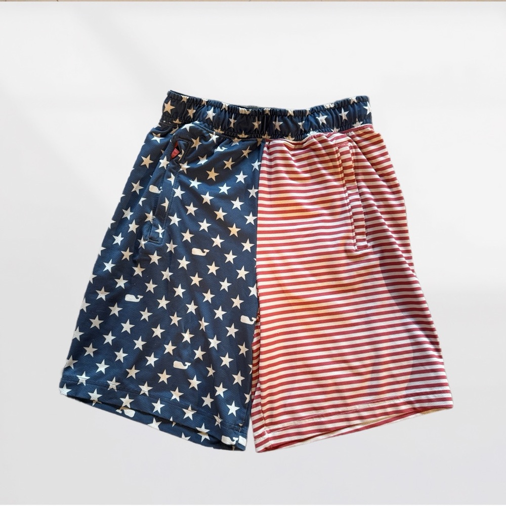 Boys’ Vineyard Vines American Flag Shorts Size 12–14